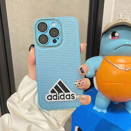 adidas アイフォーン 15 ultraカバー 耐衝撃