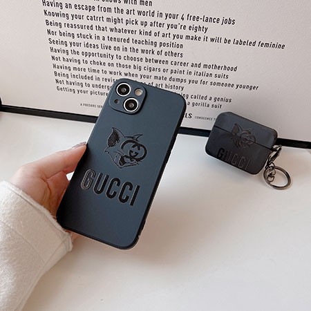 ソフトゴーム gucci風 アイフォーン 15プロ 携帯ケース