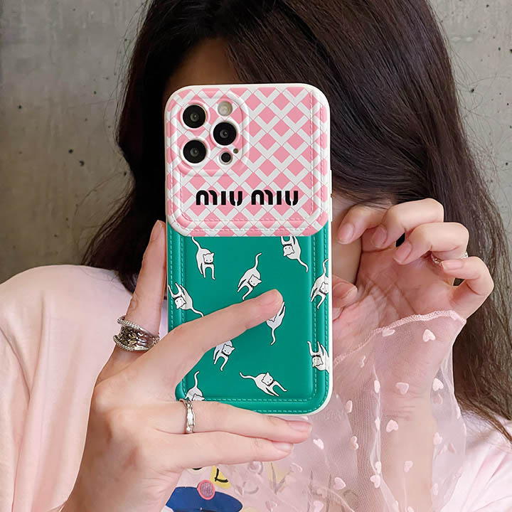 ブランド miumiu アイフォーン 15プラス カバー