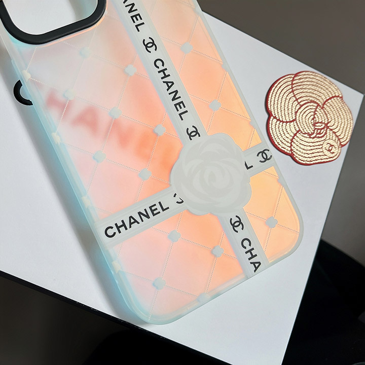 ブランド シャネル chanel iphone 15プラス ケース