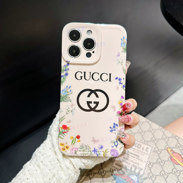 ブランドロゴ gucci ケース