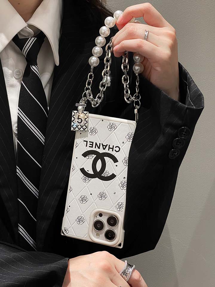 chanel チェーン付き iphone 14pro max